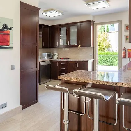 Harmonia - 4 Bedroom Luxury Beach Front With Private Pool Vilă