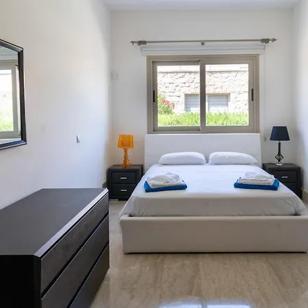 Harmonia - 4 Bedroom Luxury Beach Front With Private Pool * Polis