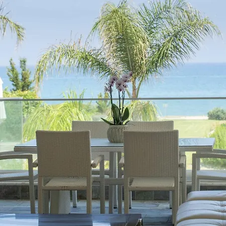Harmonia - 4 Bedroom Luxury Beach Front With Private Pool *
