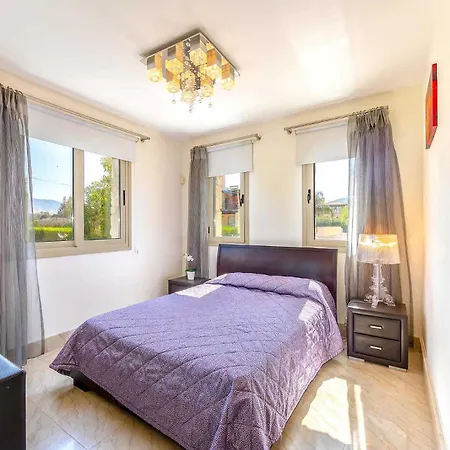 Harmonia - 4 Bedroom Luxury Beach Front With Private Pool Vilă
