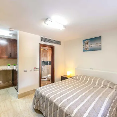 Vilă Harmonia - 4 Bedroom Luxury Beach Front With Private Pool Polis