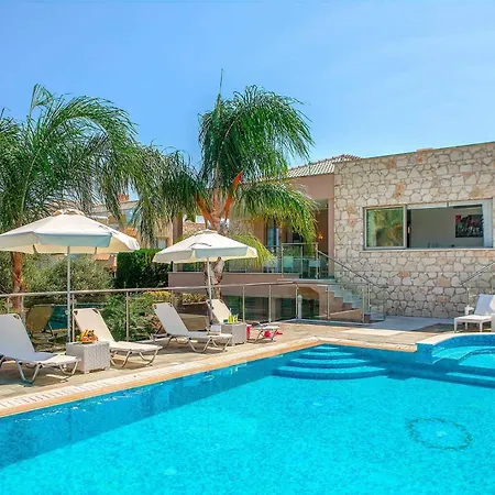 Harmonia - 4 Bedroom Luxury Beach Front With Private Pool *